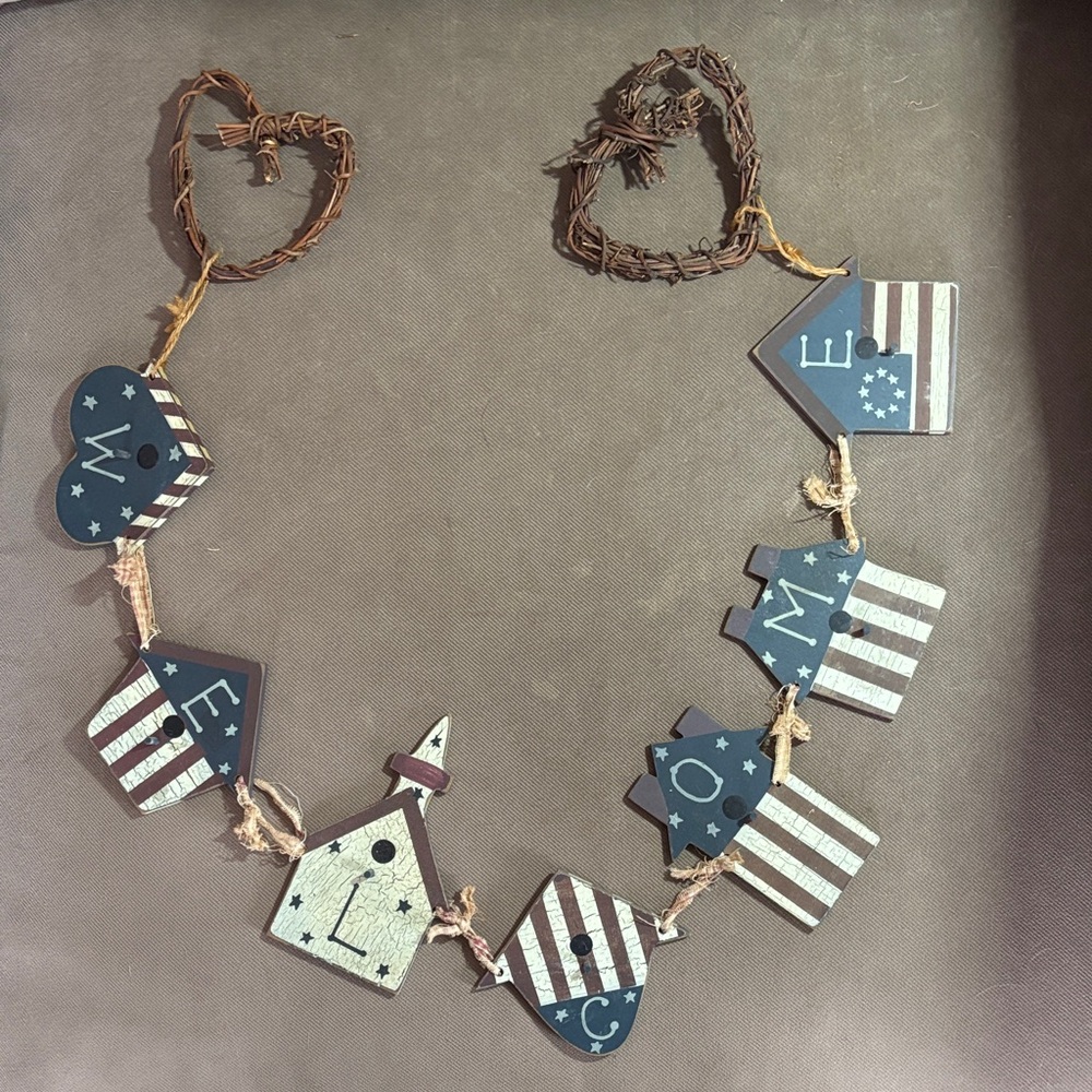 Patriotic Welcome Garland
